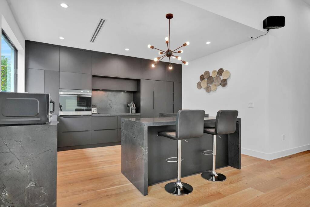 Design House -Heated Pool -Big Yard -Gated Parking Villa Miami Ngoại thất bức ảnh