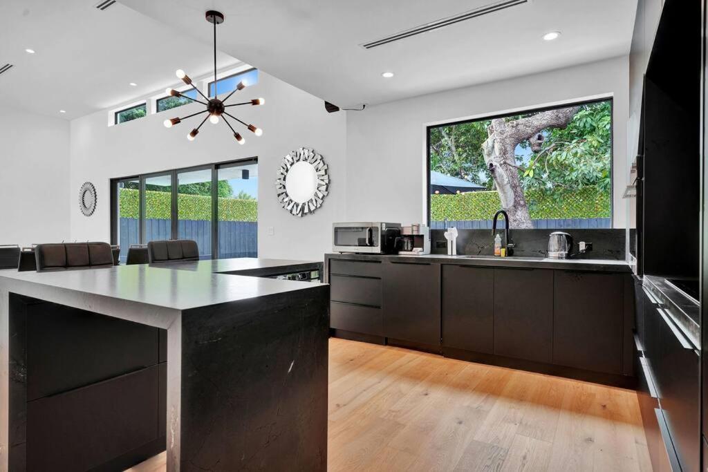 Design House -Heated Pool -Big Yard -Gated Parking Villa Miami Ngoại thất bức ảnh
